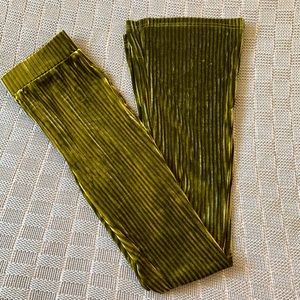 SHEIN ribbed flare pant